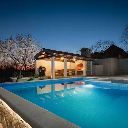 Holiday home Ferienhaus Mit Privatpool Fur 8 Personen Ca 160 Qm In Sibenik, Dalmatien Norddalmatien
