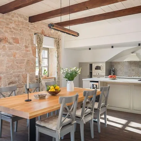 Ferienhaus Mit Privatpool Fur 8 Personen Ca 160 Qm In Sibenik, Dalmatien Norddalmatien Holiday home *