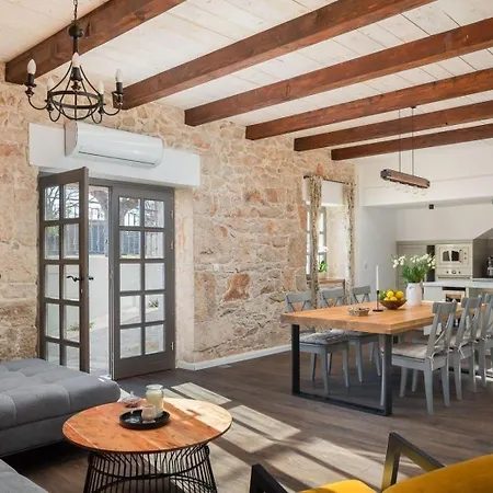 Ferienhaus Mit Privatpool Fur 8 Personen Ca 160 Qm In Sibenik, Dalmatien Norddalmatien * Sibenik