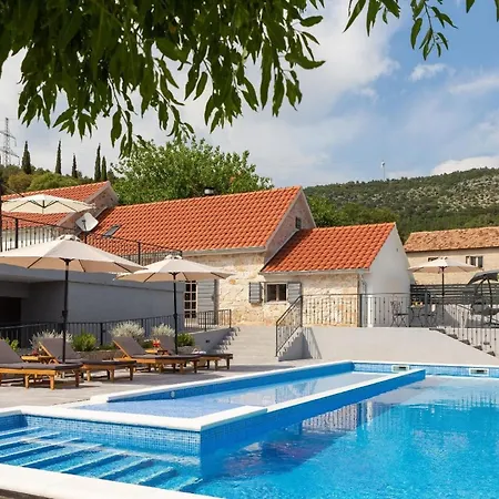 Holiday home Ferienhaus Mit Privatpool Fur 8 Personen Ca 160 Qm In Sibenik, Dalmatien Norddalmatien *